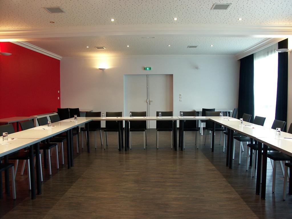 Hotel Restaurant Seminaires La Foresterie Λε Μανς Εξωτερικό φωτογραφία